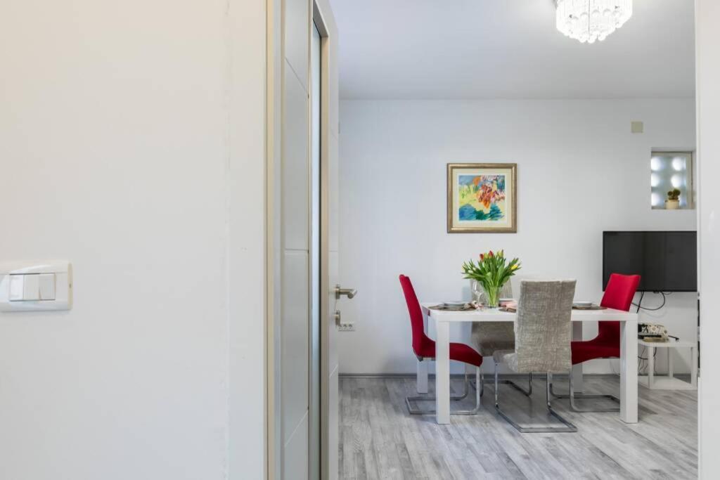 Apartman Buki **** Σπλιτ Εξωτερικό φωτογραφία